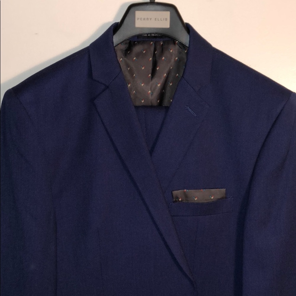 Perry Ellis navy slim fit suit WITH PANTS